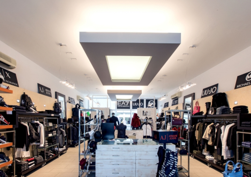 thumb_desart-group-34-led-commerciale
